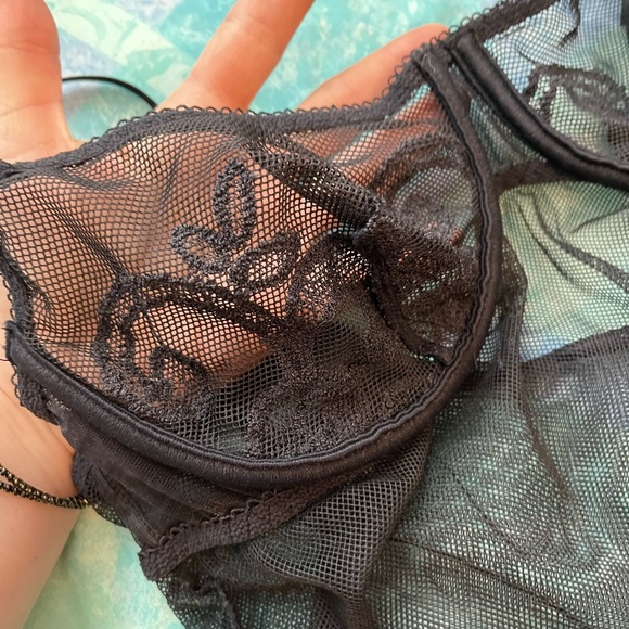 Victoria secret babydoll lingerie - Picture 3 of 5